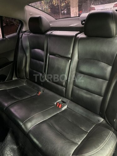 Chevrolet Cruze-10