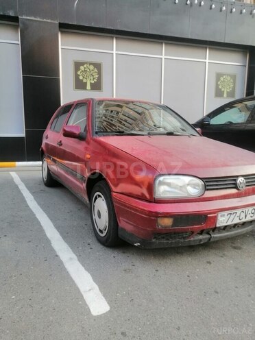 Volkswagen Golf-3