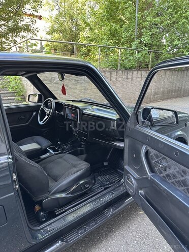 LADA (VAZ) Niva-9