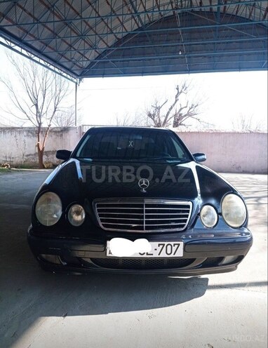 Mercedes E 240-2