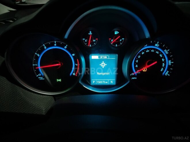 Chevrolet Cruze-9