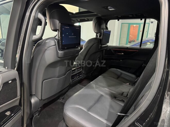Lexus LX 600-16