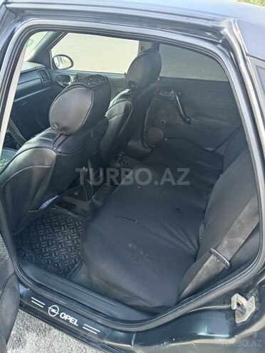 Opel Vectra-6