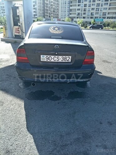 Opel Vectra-2