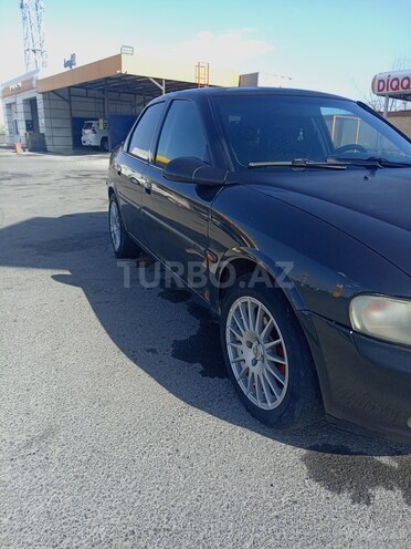 Opel Vectra-3
