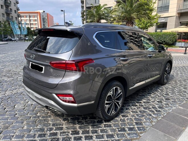 Hyundai Santa Fe-3