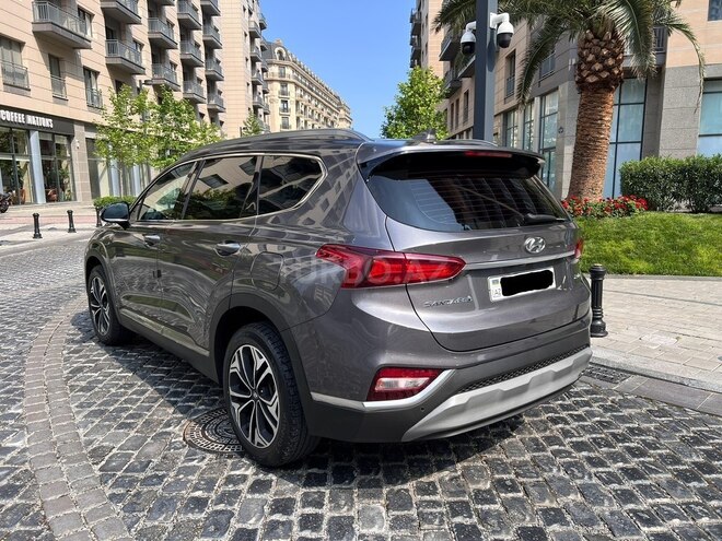 Hyundai Santa Fe-4