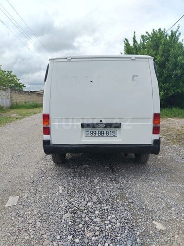Ford Transit-2