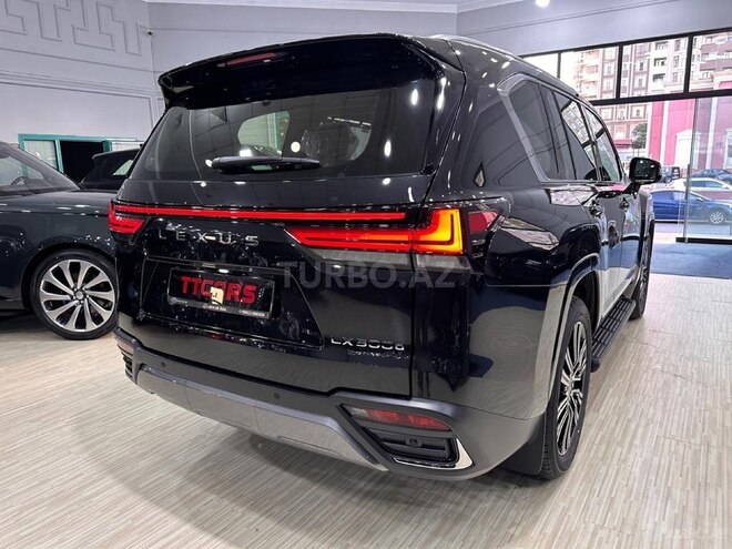 Lexus LX 600-4