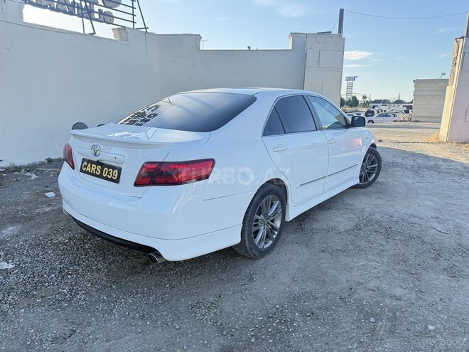 Toyota Camry-13