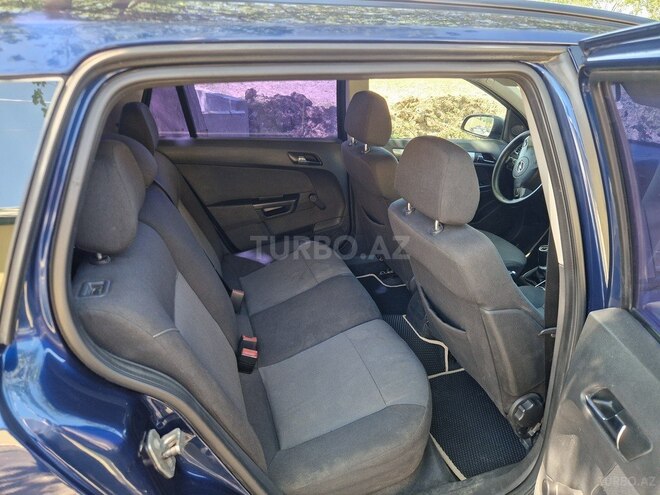 Opel Astra-10