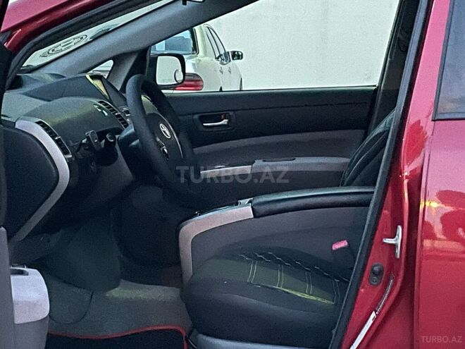 Toyota Prius-16