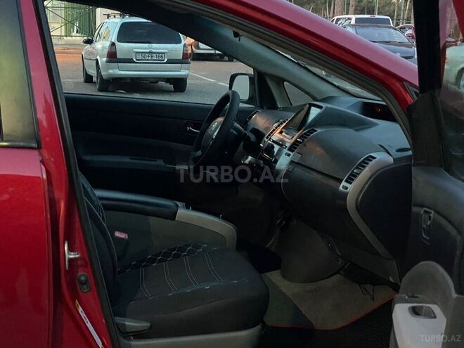 Toyota Prius-11