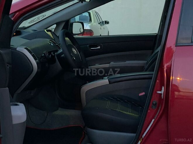 Toyota Prius-14