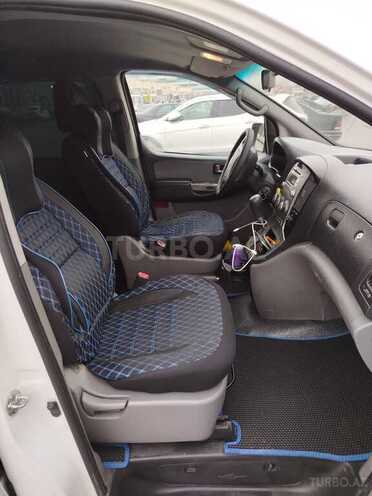 Hyundai H-1-3