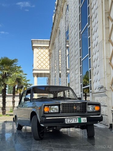 LADA (VAZ) 2107-15