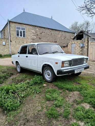 LADA (VAZ) 2107-1