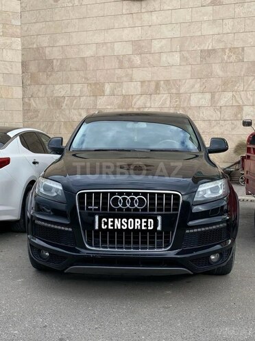 Audi Q7-8