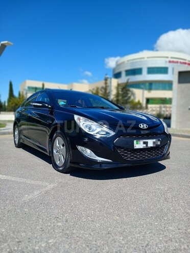 Hyundai Sonata-4