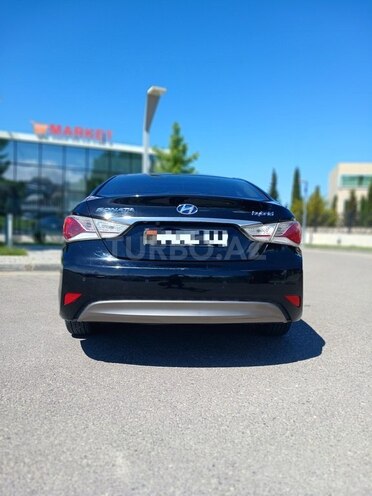 Hyundai Sonata-10