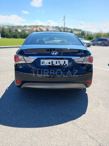 Hyundai Sonata-11