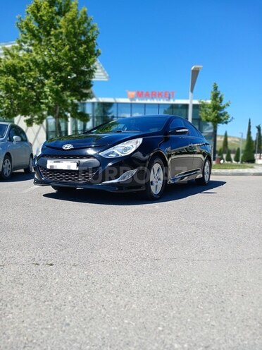 Hyundai Sonata-5