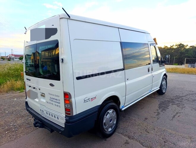 Ford Transit-7