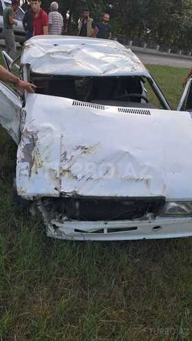 LADA (VAZ) 2107-1