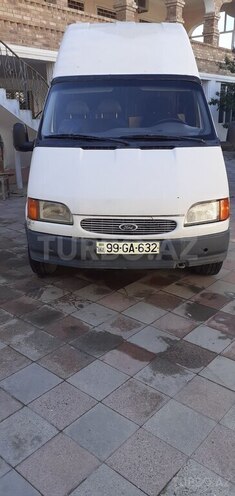 Ford Transit-1
