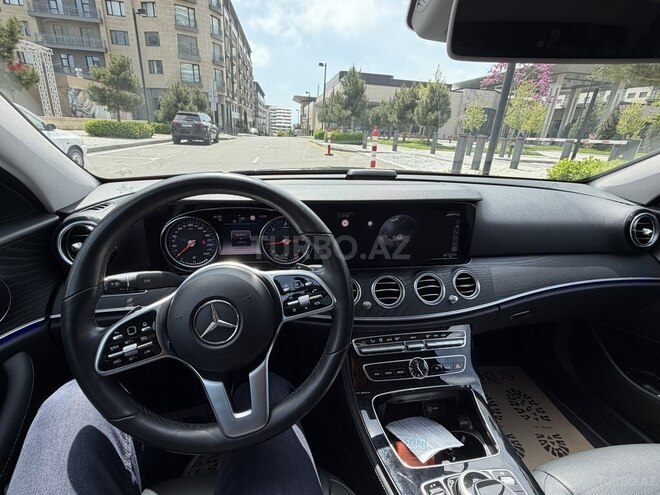 Mercedes E 220 d-10