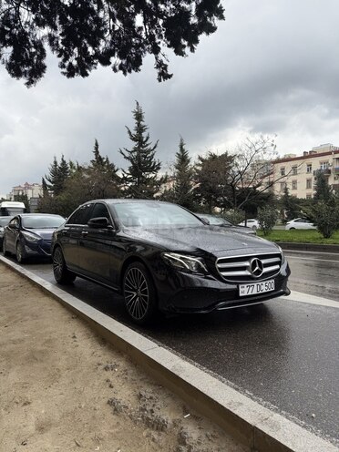 Mercedes E 220 d-8