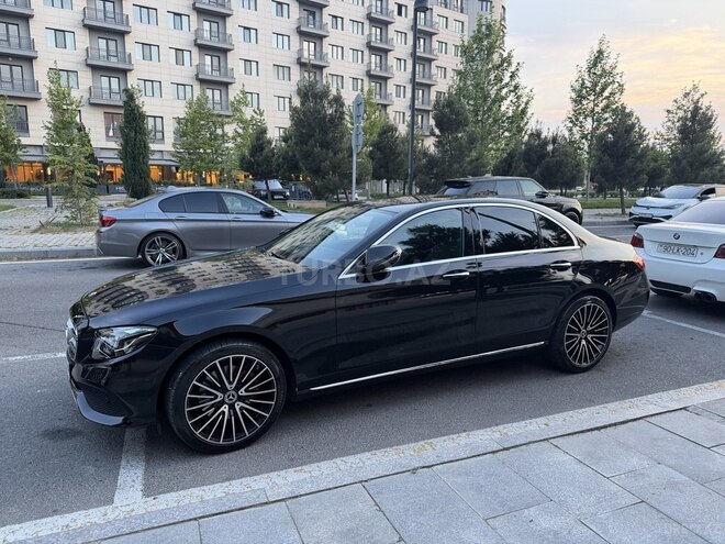Mercedes E 220 d-2