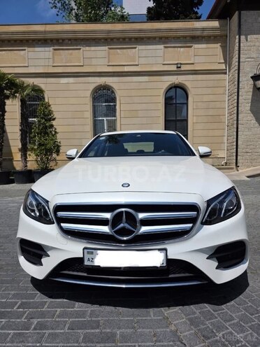 Mercedes E 200-1