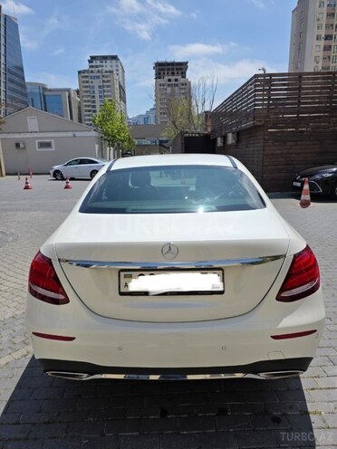 Mercedes E 200-6