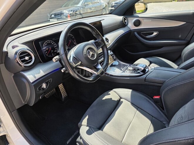 Mercedes E 200-12