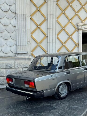 LADA (VAZ) 2107-20