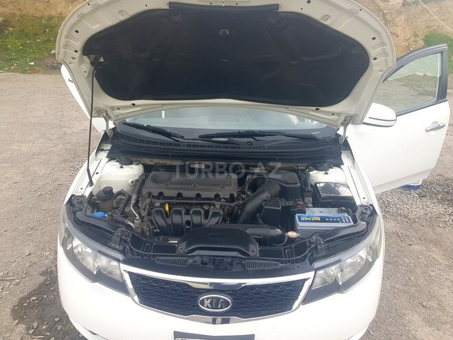 Kia Cerato-3