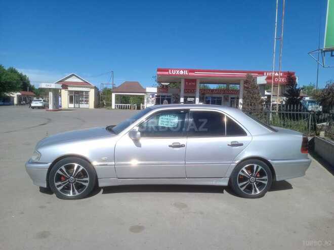 Mercedes C 200-7