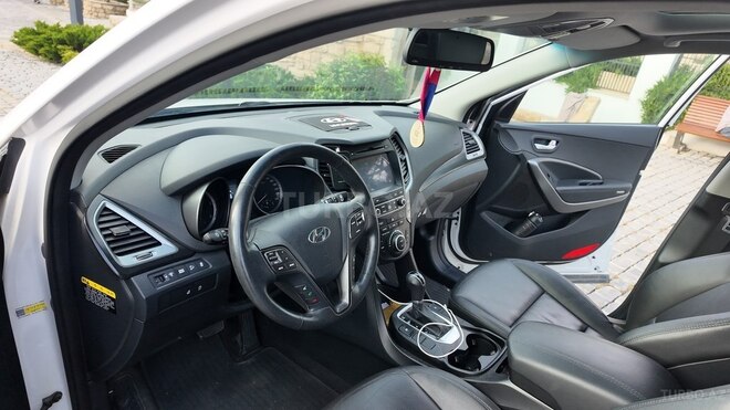 Hyundai Santa Fe-9