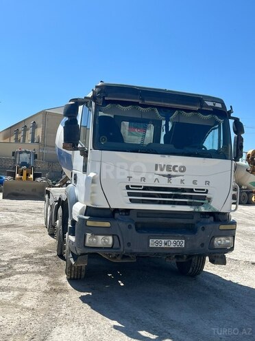 Iveco Trakker-1
