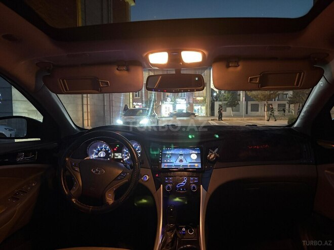 Hyundai Sonata-6