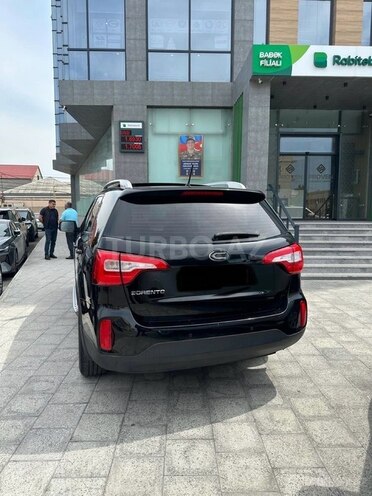 Kia Sorento-4
