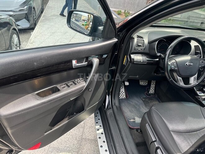 Kia Sorento-8