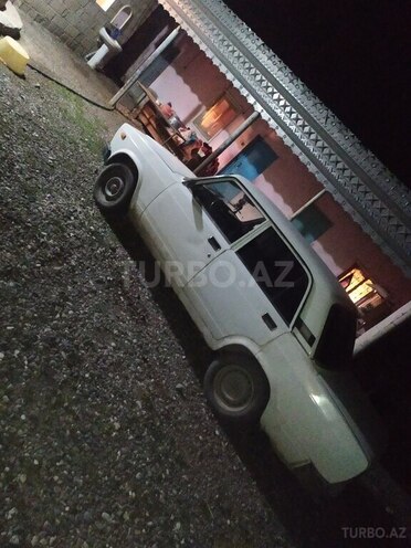 LADA (VAZ) 2107-4