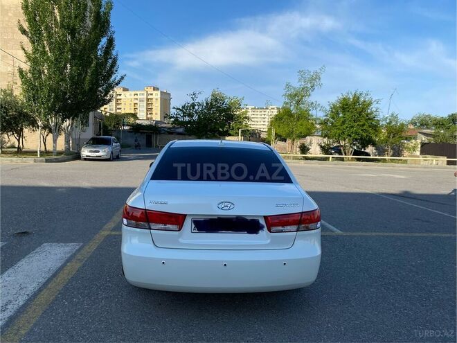 Hyundai Sonata-9