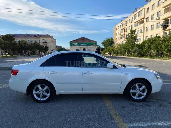 Hyundai Sonata-11