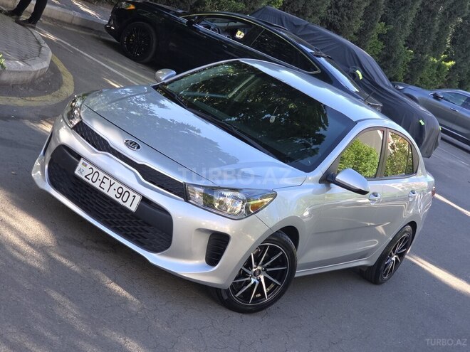 Kia Rio-1