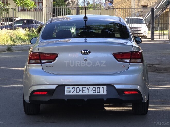 Kia Rio-6