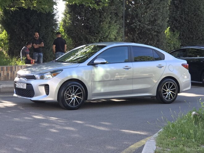 Kia Rio-4