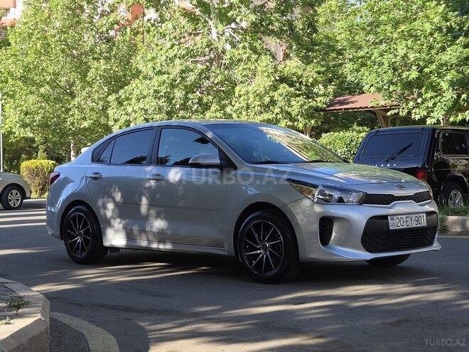 Kia Rio-7